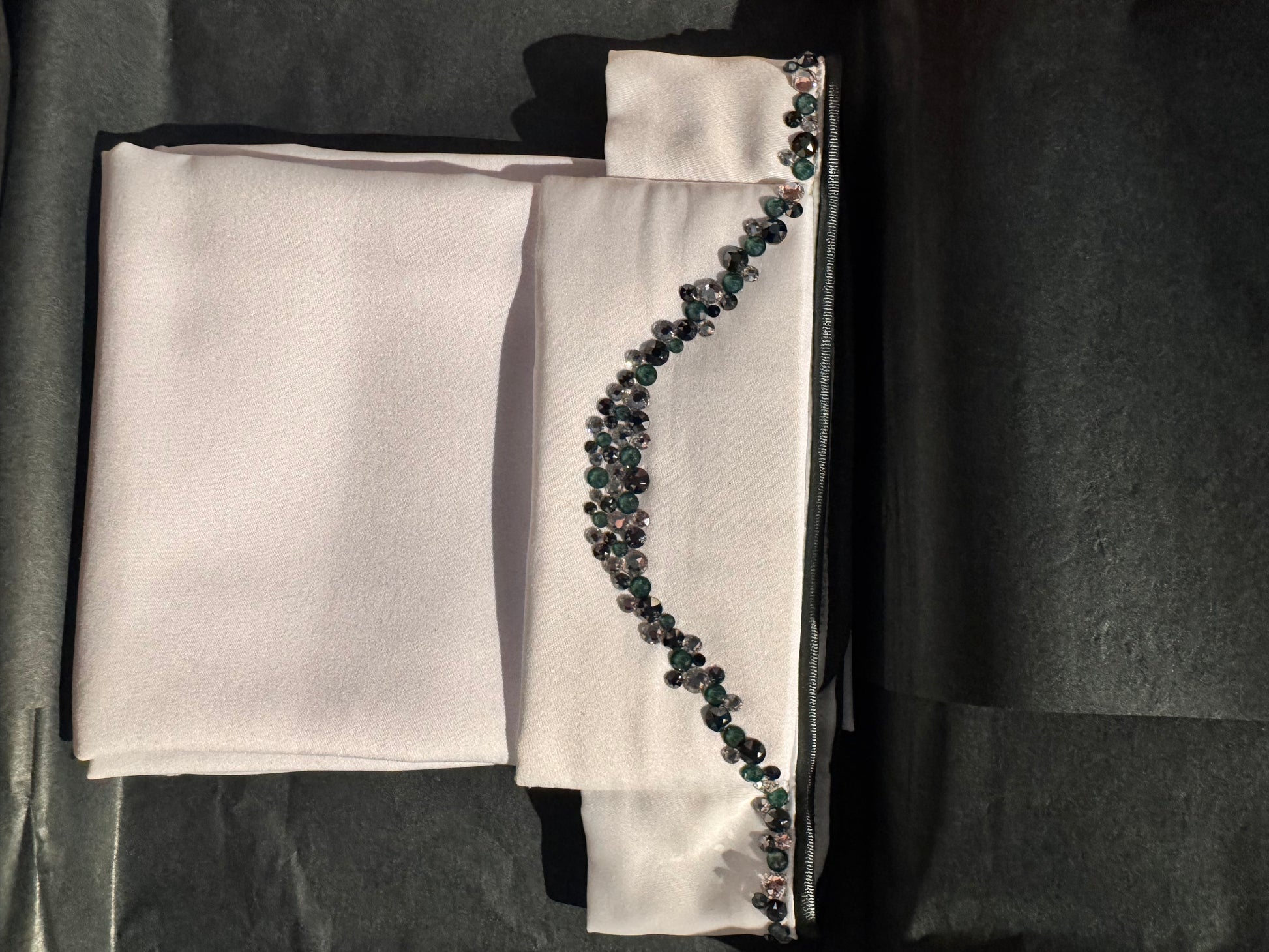 MD Swarovski Plastron