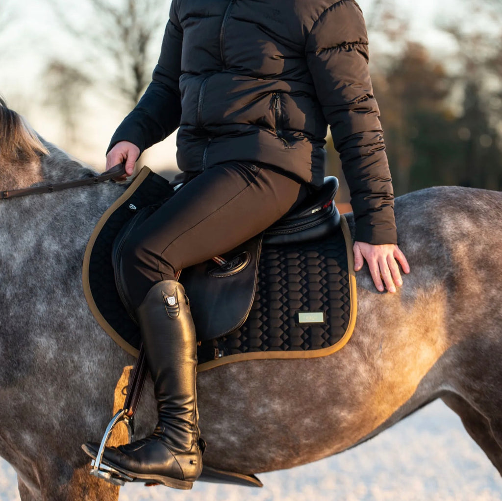 Catago Jump Saddle Black
