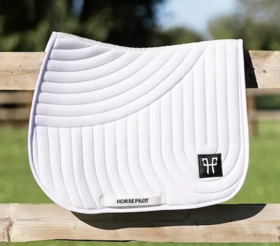 Horse Pilot Jump Saddle Pad Ergonomic